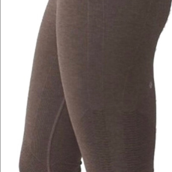 In the flow crop. New with tags incredible material they don’t make it anymore. - Picture 3 of 9